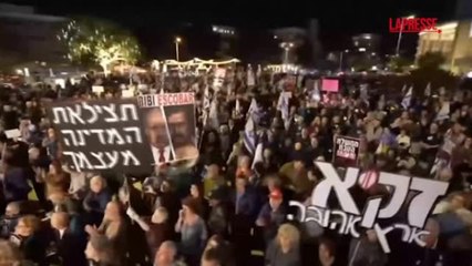 Israele, a Tel Aviv in centinaia in piazza contro il governo Netanyahu