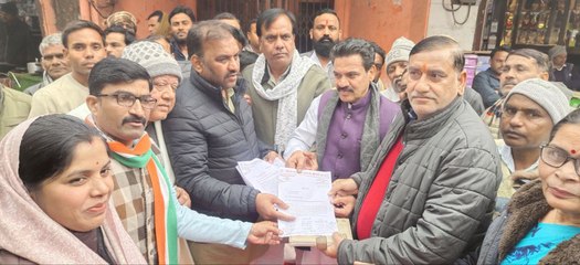 मनरेगा का नाम बदलने के विरोध में कांग्रेस का धरना