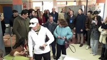 María Guardiola, candidata del PP vota en las elecciones de Extremadura