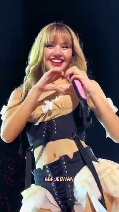 Lisa Cute Videio Reaction To Taehyung 🥵 #shorts #bts #blackpink #kpop #viralshorts - BBF JEEWAN (360p, h264)