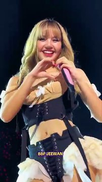 Lisa Cute Videio Reaction To Taehyung 🥵 #shorts #bts #blackpink #kpop #viralshorts - BBF JEEWAN (360p, h264)