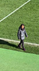 Así disfruta Liam Alves en el derbi juvenil mientras espera para ver a Enzo Alves