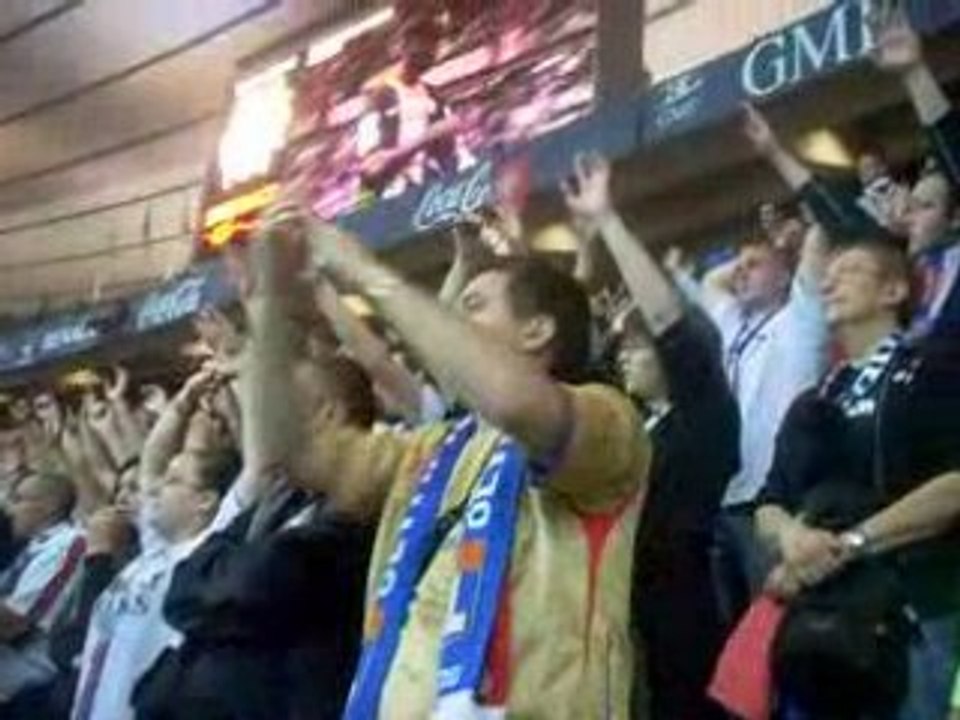 PUBLIC LYONNIX AU STADE DE FRANCE