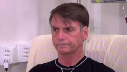 Brasil: Bolsonaro, condenado a 27 años de prisión, será operado de una hernia en Navidad