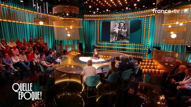 Malaise TV - Sur France 2, Léa Salamé montre à Muriel Robin une photo d'enfance, avec une personne censée être sa mère : Mais qui sont ces gens ? Ce n'est ni moi, ni ma mère ! L 'enfant est un garçon !