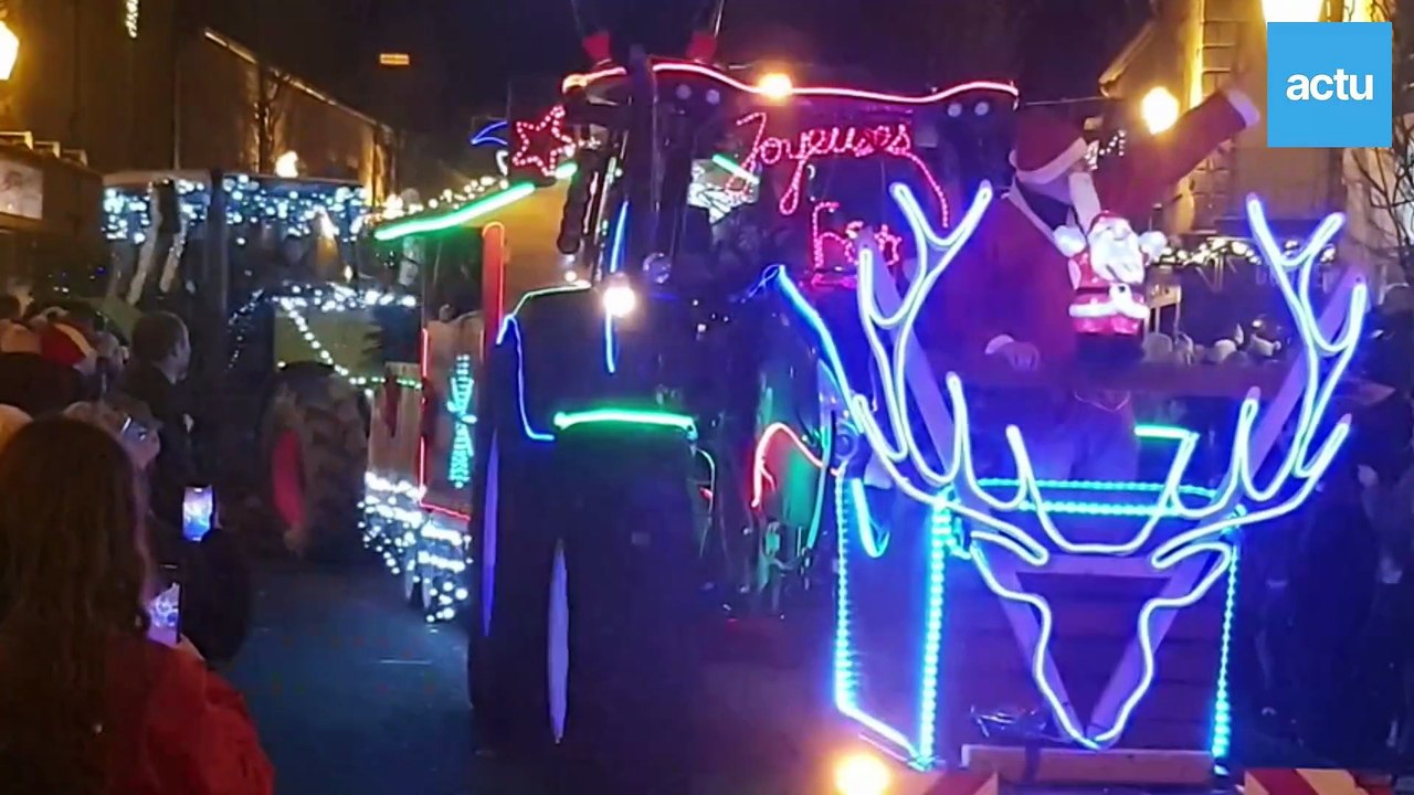 Parade tracteurs Maen Roch
