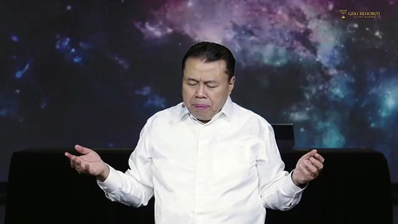 MEMINDAHKAN HATI