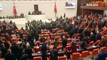 TBMM’de AK Parti ve CHP'li milletvekilleri arasında kavga
