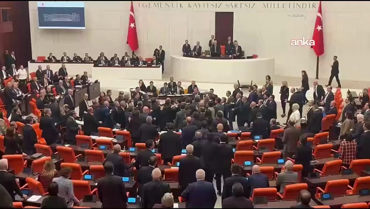 Bütçe görüşmelerinde TBMM’de kavga çıktı