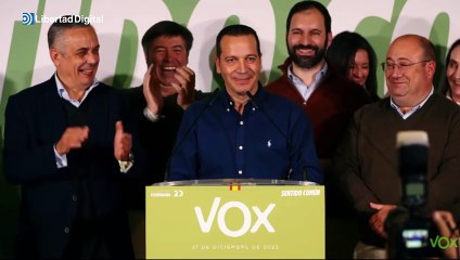Óscar Fernández afirma que "Vox ha ganado al bipartidismo esta noche"