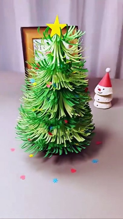 A Simple Tutorial for Making a Christmas Tree