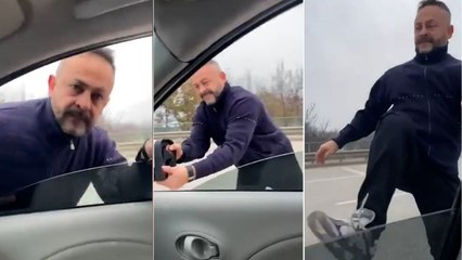 Trafikte tartışma çıktı, CHP’li meclis üyesinin aracına yumruk ve tekmeyle saldırdı: O anlar kamerada