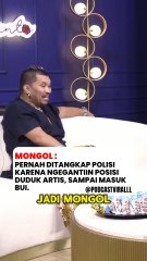 Mongol: Pernah ditangkap Polisi karena ngegantiin posisi duduk artis?Biar gak salah paham, langsung nonton full di youtube: Comic 8 Revolution#polisi #artis #mongol #sarawijayanto #fyp #videoviral #masukpenjara #podcastviral