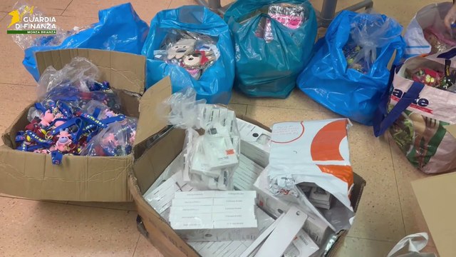 A Monza sequestrati oltre 200 mila prodotti natalizi pericolosi e contraffatti