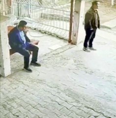 12 yaşındaki öğrenci okul müdürünü tüfekle vurmuştu! Okul bahçesindeki dehşetin görüntüleri çıktı