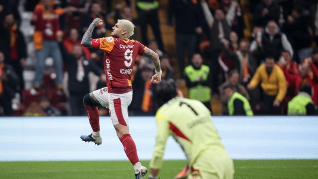 Si è tinto i capelli, voleva segnare! : telecronista impazzisce al gol di Icardi