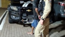 Deu ruim, homem invade casa para realizar furto e é contido por moradores