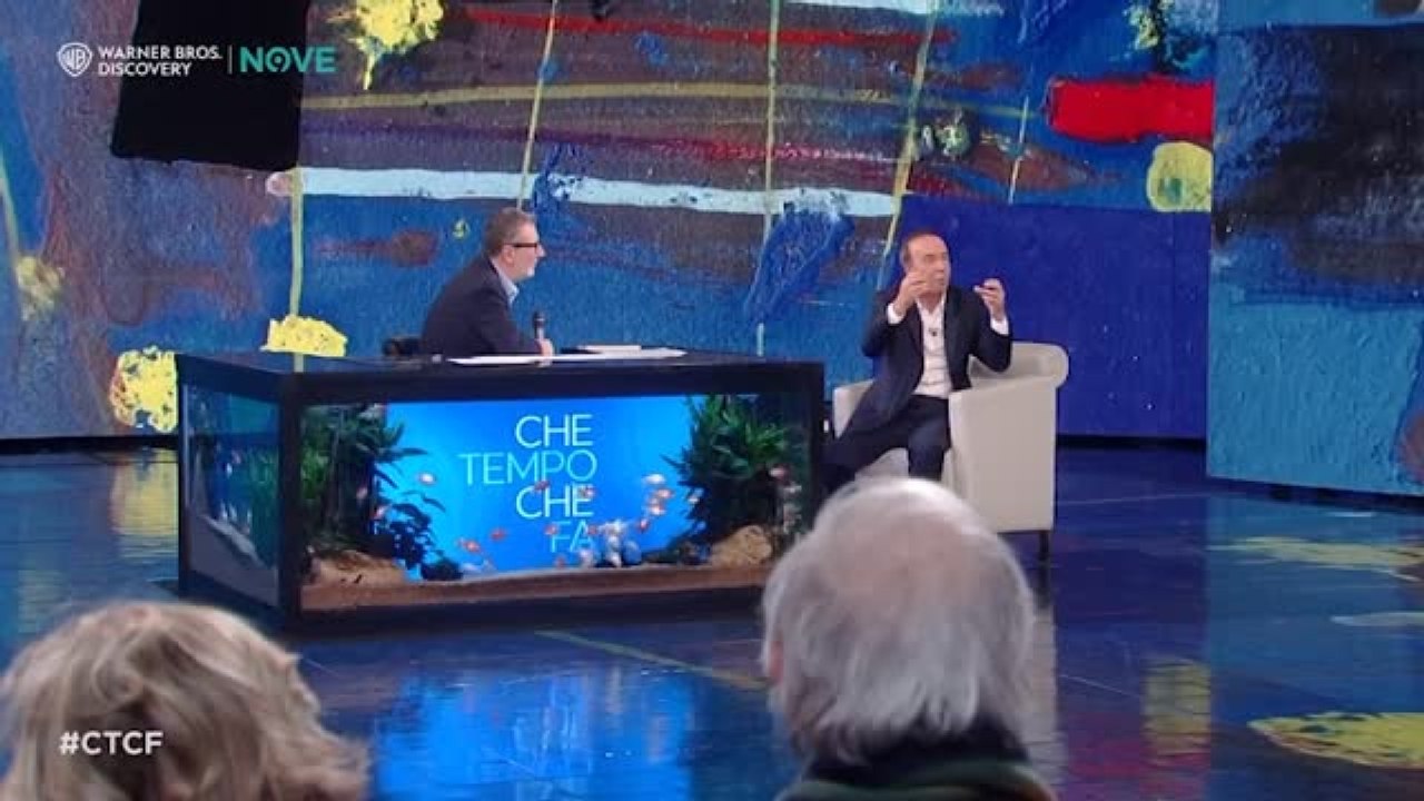 Benigni ospite di Fabio Fazio: «Il mondo deve ripudiare la guerra per sempre»