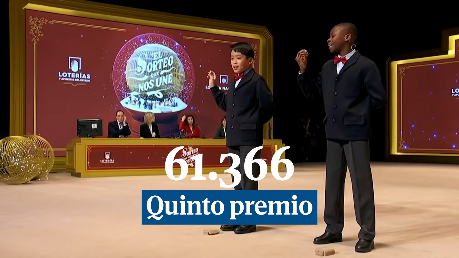 La Loter�a de Navidad 2025 contin�a repartiendo suerte con la salida de varios quintos premios, los m�s numerosos del sorteo y tambi�n los m�s repartidos. El primer quinto premio ha reca�do en el n�mero 23.112, cuyas 150 series se vendieron mayoritariamente en la localidad de Andorra (Teruel). Adem�s, se repartieron 20 series en Zaragoza y 10 en Granada, extendiendo la alegr�a a varias comunidades.

A las 10:40 horas se conoci� el segundo quinto premio, el 60.649, vendido en gran parte en Roquetas de Mar (Almer�a), con 45 series, la misma cantidad que en M�laga y Pontevedra. Otras 38 series se distribuyeron en Las Palmas de Gran Canaria, mientras que el resto se reparti� entre cerca de 30 localidades.

El tercer quinto premio, el 77.715, sali� a las 11:06 horas, en la quinta tabla del sorteo. Este n�mero se vendi� ampliamente en Aranda de Duero (Burgos) y Zaragoza, con 60 series en cada ciudad, adem�s de Elda, San Lorenzo del Escorial, Fisterra y Villanueva de la Serena.

Posteriormente salieron el 25.412 y el 61.366, ambos muy repartidos, especialmente en M�laga y Madrid. En total, los ocho quintos premios otorgan 6.000 euros por d�cimo, est�n exentos de impuestos y permiten cobrar el premio �ntegro sin pasar por Hacienda.