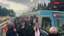 İstanbul Topkapı’da tramvay raydan çıktı, yolcular tahliye edildi