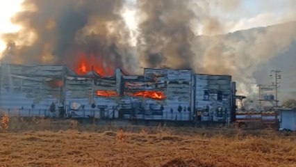 경기 포천시 인쇄공장서 큰불...대응 1단계 발령 / YTN