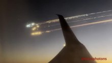 I detriti del razzo di SpaceX visti da un aereo in volo nelle vicinanze
