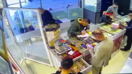 Gülhan'ın cinayet şüphelisinin kuyumcuya altınları satarken görüntüleri ortaya çıktı