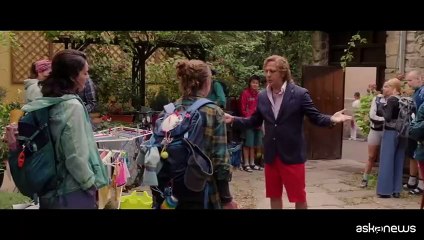 "Buen Camino",Zalone: Cameron si svegli! Io temo giudizio dei giovani