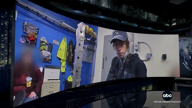 USA : La vidéo choc d'un jeune homme de 21 ans qui sort un pistolet et menace un policier alors qu'il vient d'être arrêté pour un vol à l'étalage