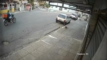 Câmeras flagram atropelamento de pedestre por motocicleta em Coqueiro Seco