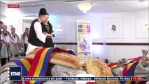 Codruta Rodean si Bogdan Cioranu - Hai, mandro, sa trecem muntii (Petrecerea artistilor - ETNO TV - 30.11.2025)