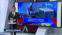 Banjir Lahar Dingin Semeru Rusak Akses Jalan, Warga Lumajang Terpaksa Naik Alat Berat