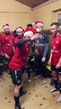L’équipe fanion des seniors 1 fêtent Noël par une victoire