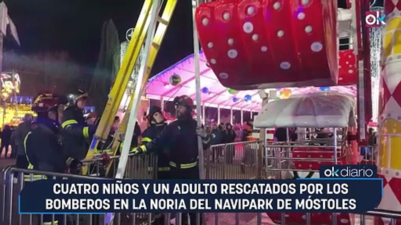 Cuatro niños y un adulto rescatados por los bomberos en la noria del Navipark de Móstoles