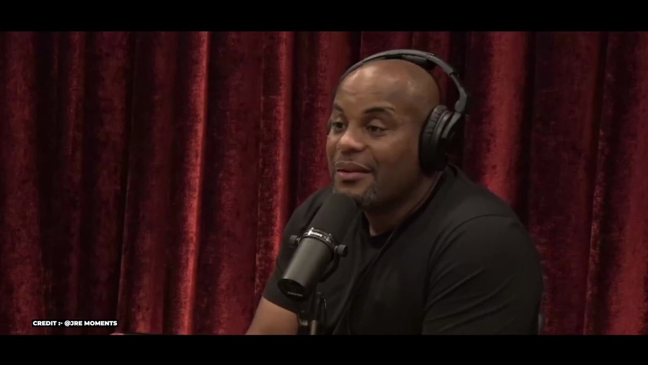 Joe Rogan REACTS to Jake Paul in HOSPITAL After Anthony Joshua KNOCKOUT!