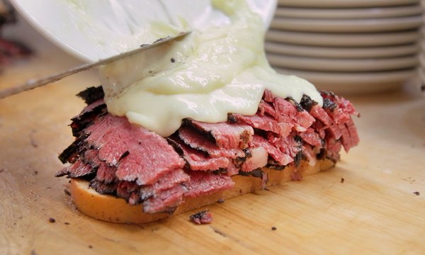 How Katz's Deli serves 70,000 pounds of meat a week