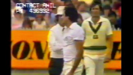Mohsin Khan 17 off 84 Balls 109 Mins 1 Four vs Australia 3rd Test at Melbourne in Dec 1981