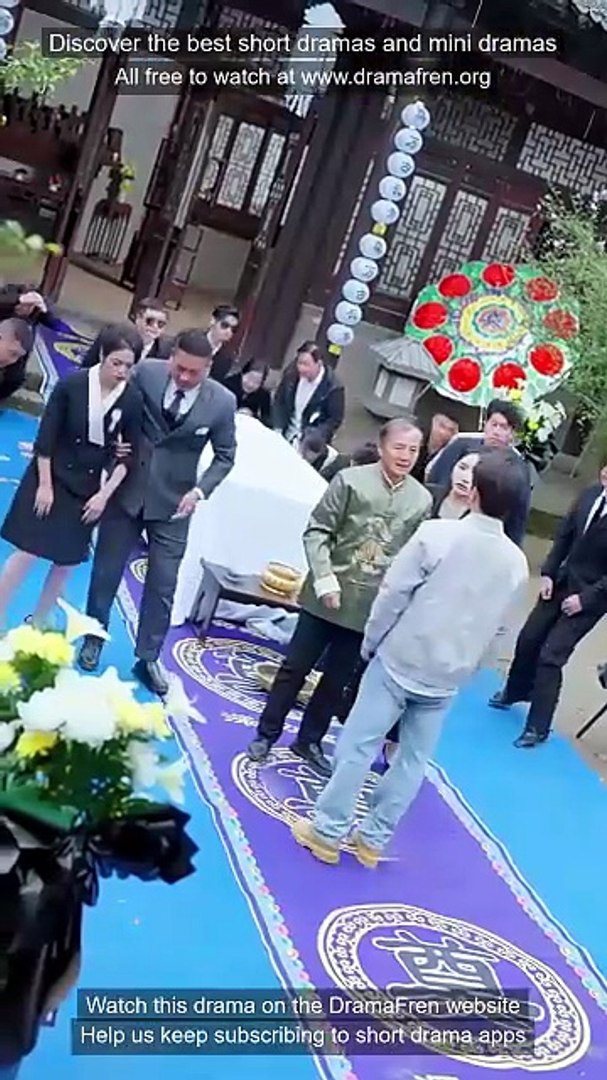 ⁣Hop Between Worlds He Who Rules All Chinese Drama - English Sub