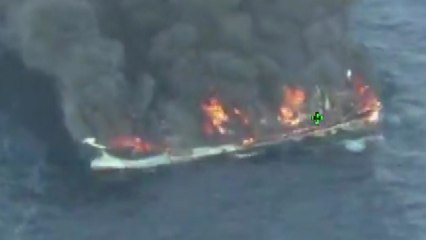 부산 송정항 인근 어선 화재...선원 8명 전원 구조 / YTN