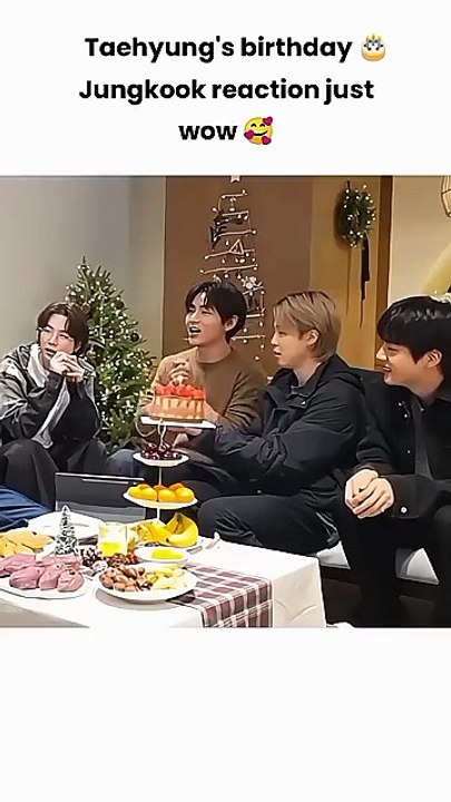 Taekook special birthday moment 🥰🎂#foryou#highlights#viral#viralvideo#bts#btsarmy#jk#v#taekook#fyp - OT7 Universe (360p, h264)