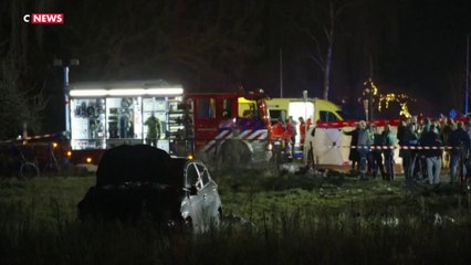 Pays-Bas : une voiture fonce sur la foule lors d’une parade de Noël, au moins neuf personnes blessées