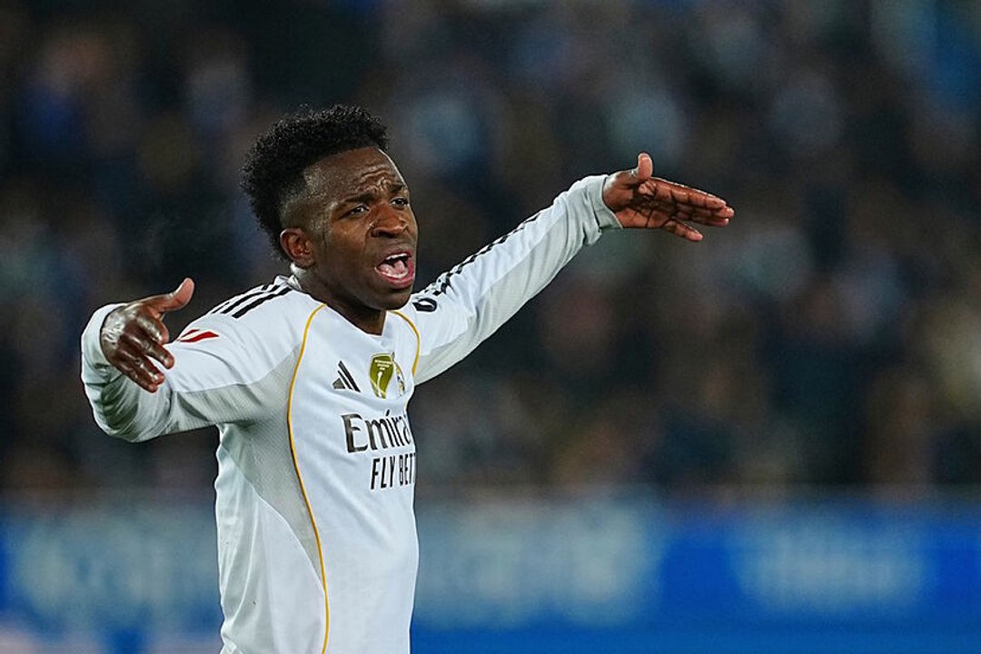 Roberto Gómez vuelve a defender a Vinicius