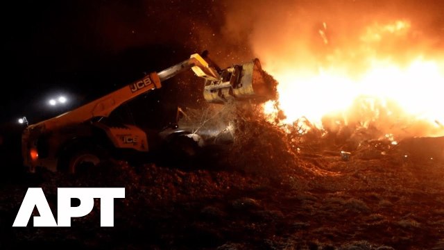 Tractors, Fires and Fury: Northern France Farmers Shut Highways Over EU-Mercosur Trade Deal | APT