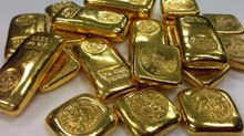 Gold prices hit record high: Is there still room to make money?