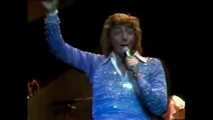 Barry Manilow interprète son tube "Copacabana" en live (1978)