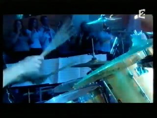 2004 – Johnny Hallyday : le 24 décembre, Un Noël au Canada tourné à Sacacomie (France 2)