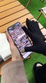 It's so comfortable to have such a pair of warm gloves in winter. You can also play with your mobile phone