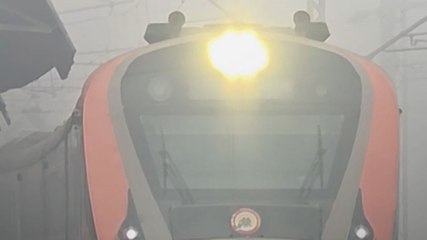 एक्सप्रेस ट्रेनों की चाल हुई धीमी!