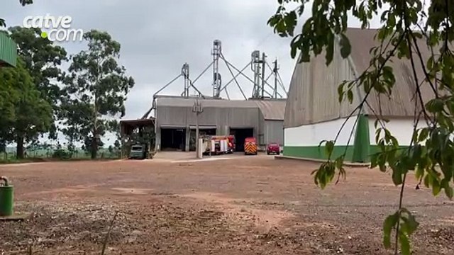 Trabalhador é soterrado por grãos em empresa às margens da BR-277