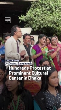 Hundreds Protest at Prominent Cultural Center in Dhaka
